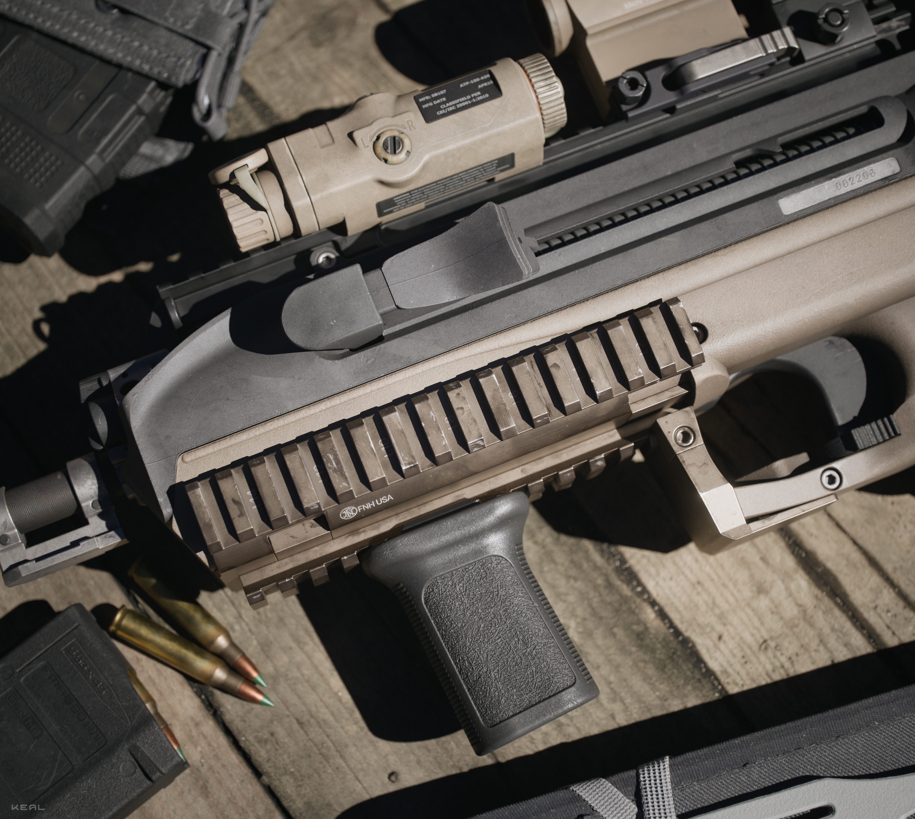 FN F2000 — render 06