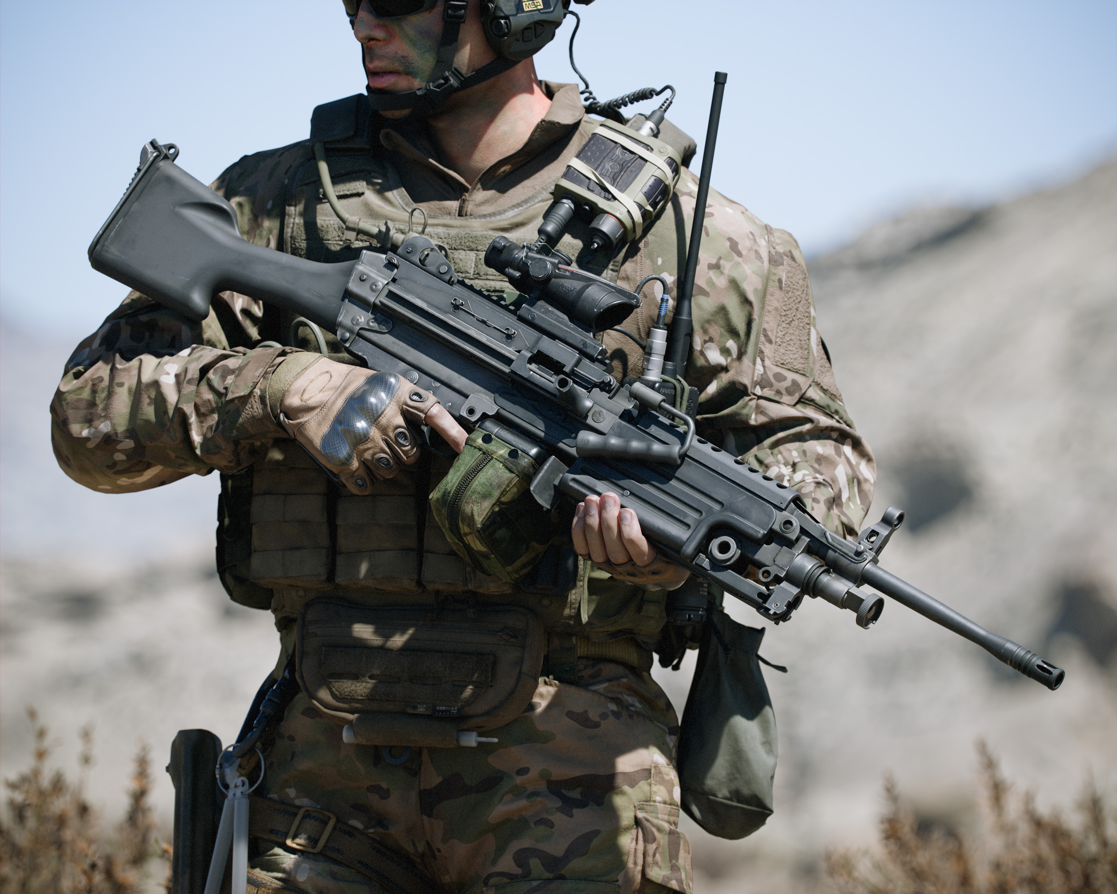 FN M249 — scene 03 shot 1